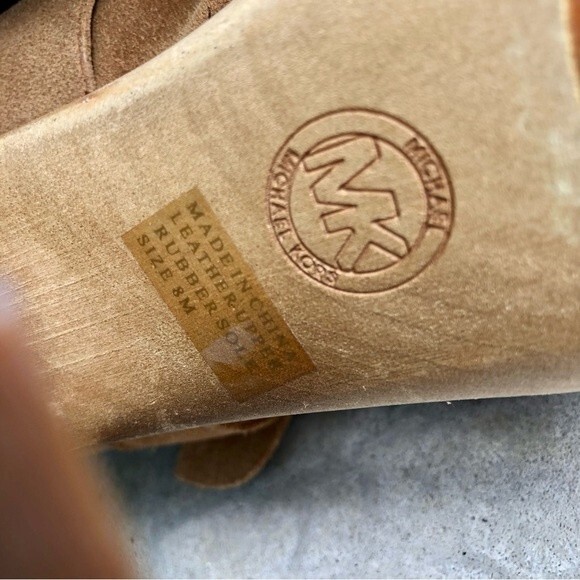 Michael Michael Kors Studded Mules Clogs Faux Fur Trim Tan Light Brown Suede 8 - Picture 8 of 8